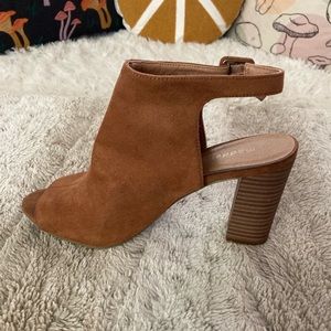 Steve Madden Brown Peep Toe Booties_Size 6